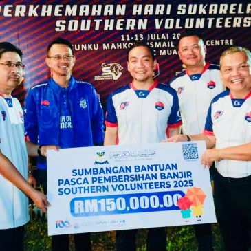 Sesi Penyampaian Sumbangan Bantuan Kewangan Pasca Pembersihan Banjir