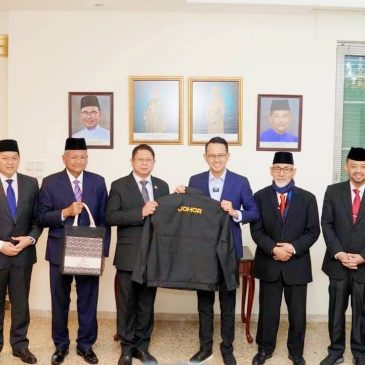 KUNJUNG HORMAT KE DUTA BESAR MALAYSIA DI AMMAN, JORDAN