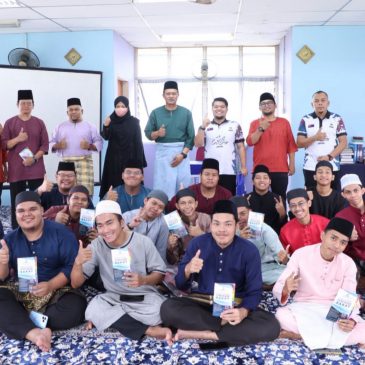 MAINJ PERKASA SAHSIAH PELAJAR KEMAHIRAN MELALUI PENGISIAN KEROHANIAN DAN ZAKAT